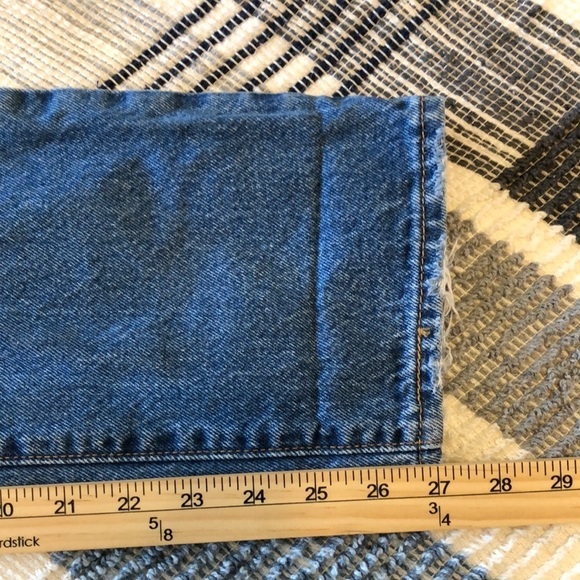 Levi's Womens Jeans Sz 26 Wedgie Straight Med Wash Distressed Denim Casual Thick - Picture 7 of 8